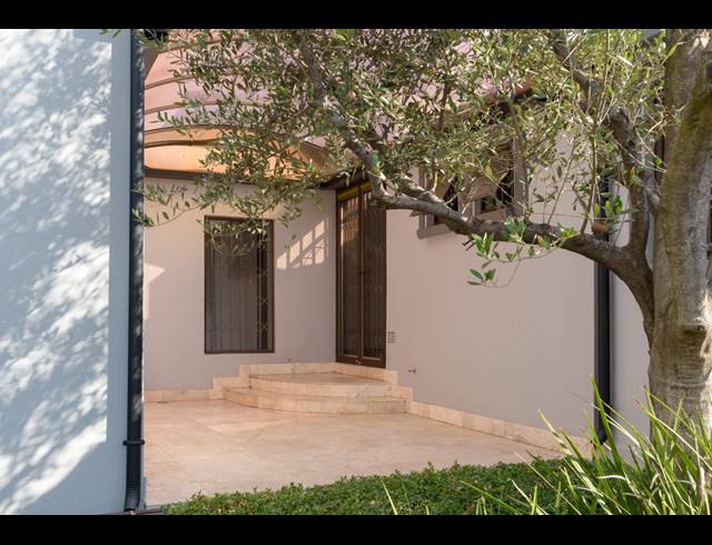 438M² BUSINESS TO LET IN NORWOOD